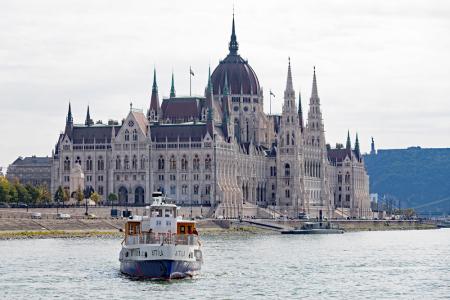 De Donau met fiets en schip - Boedapest