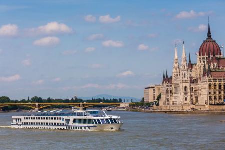Fiets- en boottocht op de Donau